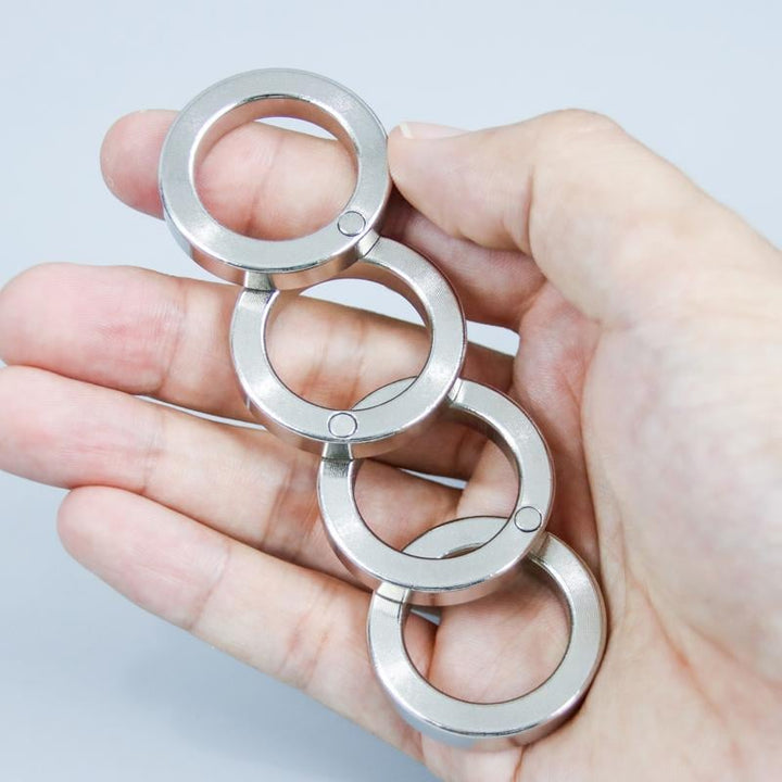 Folding Metal Finger Ring with Four-Finger Design and Silent Operation