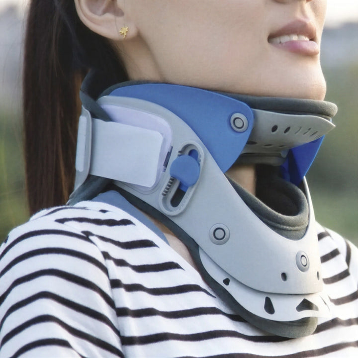 Adjustable Cervical Traction Neck Brace with Height-Adjustable Support