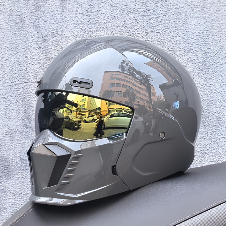 Retro Motorcycle Helmet with Adjustable Ventilation and Anti-Fog Visor