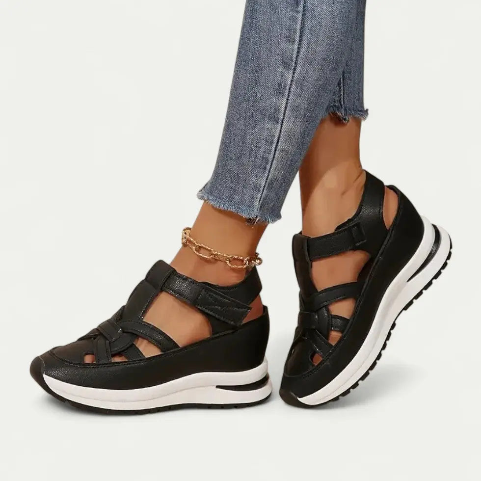 Walking Sandals for Women with Memory Foam Insole and Adjustable Buckle Strap, Closed Toe