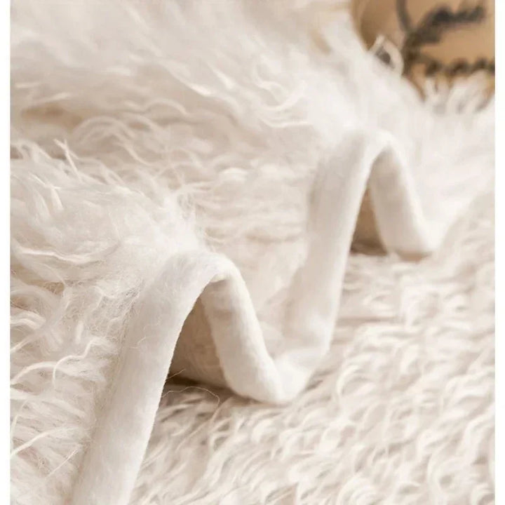 Stretchable Faux Lambswool Sofa Cover with Machine Washable Fabric and Pet Protection