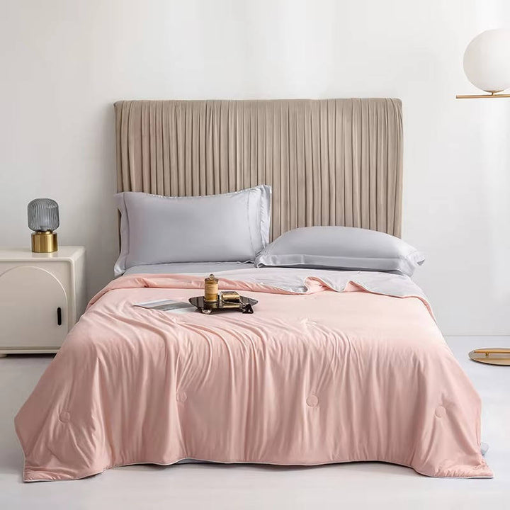 Ice Silk Cooling Blanket, Summer Comforter, Lightweight, for Hot Sleepers
