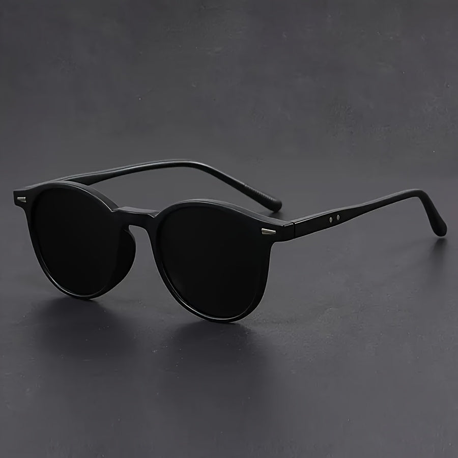 Round Tortoiseshell Sunglasses with Polycarbonate Frame and Retro Design