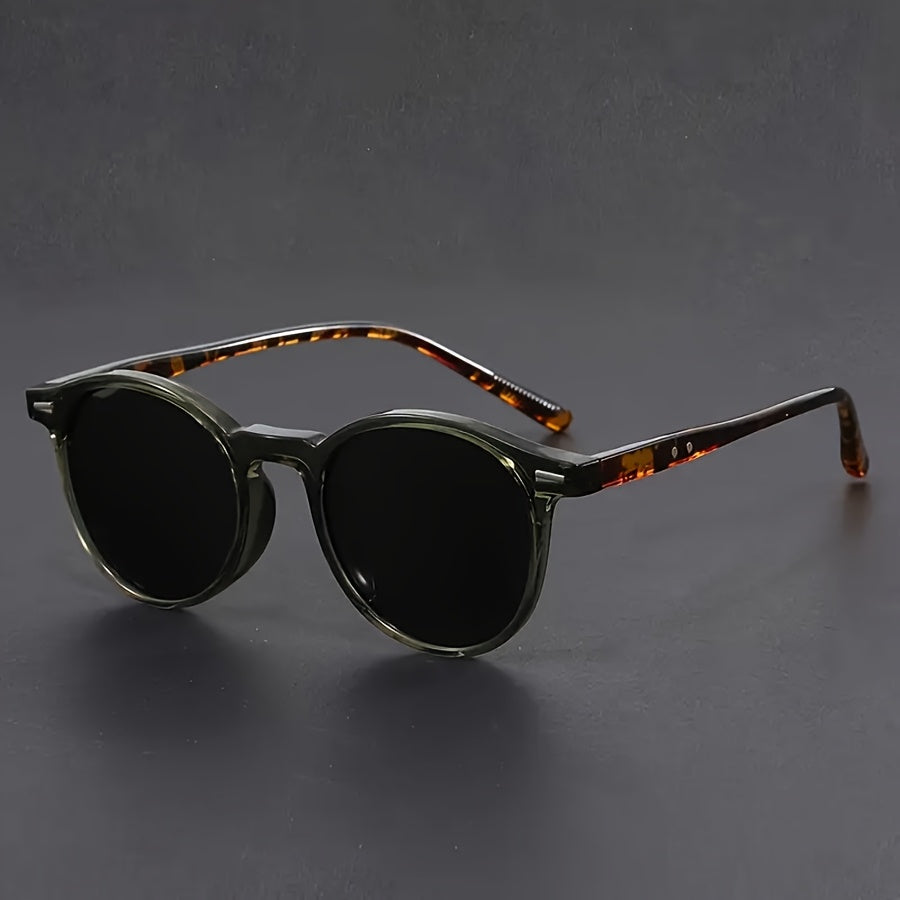 Round Tortoiseshell Sunglasses with Polycarbonate Frame and Retro Design