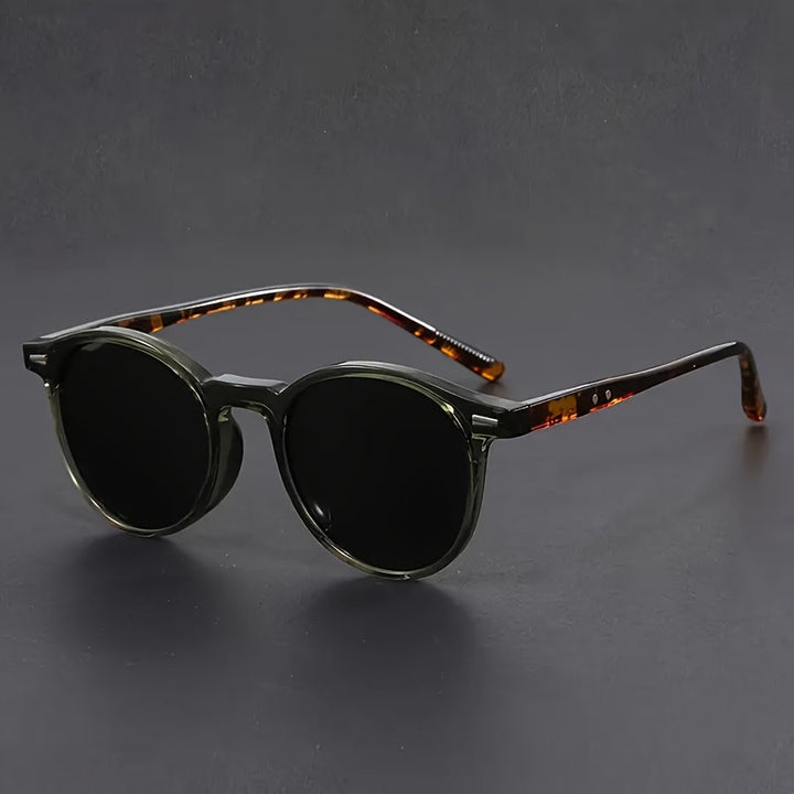 Round Tortoiseshell Sunglasses with Polycarbonate Frame and Full Frame Design