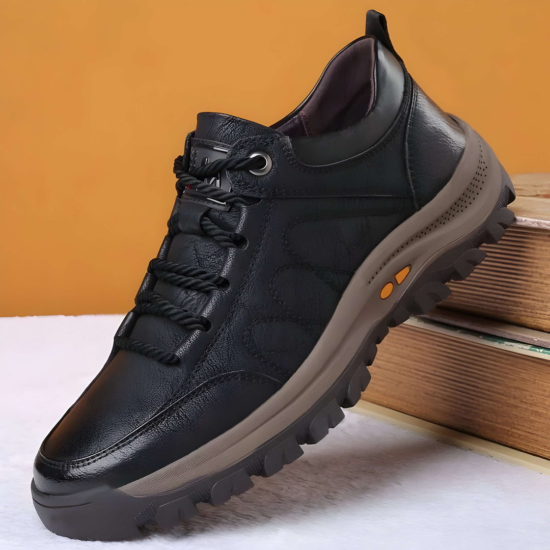 Orthopaedic Shoes for Men of Leather with Supportive Insole