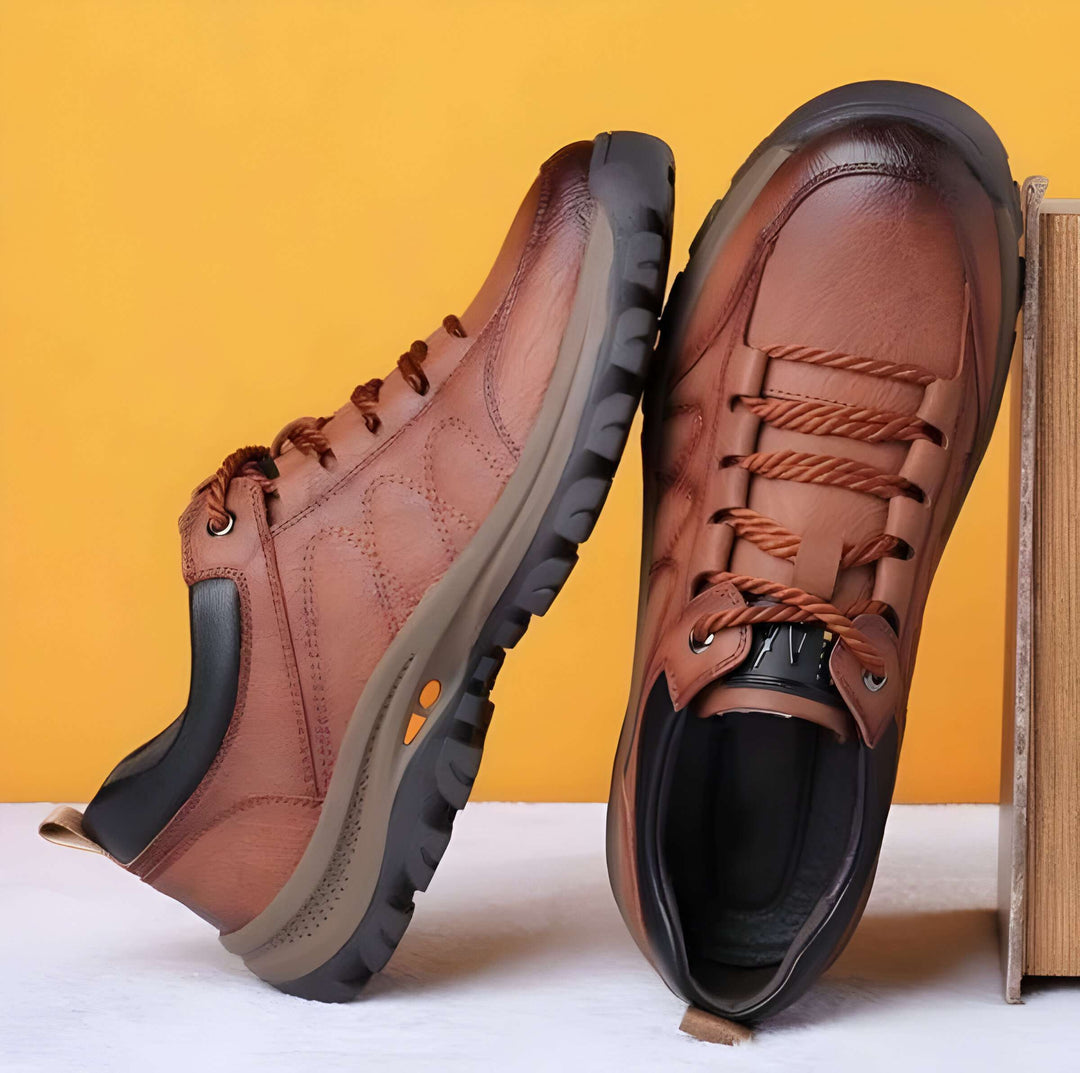 Orthopaedic Shoes for Men of Leather with Supportive Insole