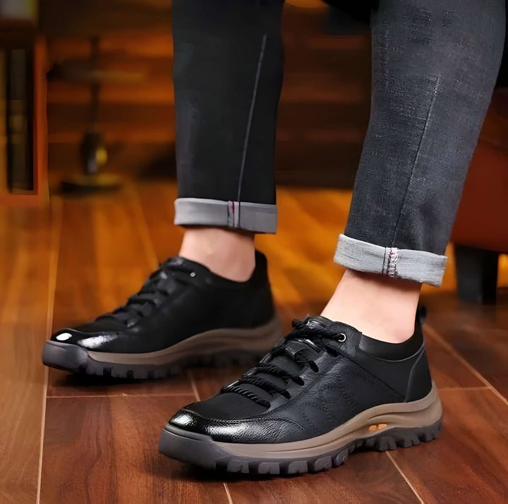 Orthopaedic Shoes for Men of Leather with Supportive Insole