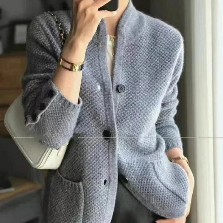 Heavy Wool Jumper Jacket for Winter and Warmth