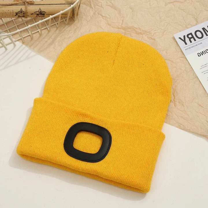 Rechargeable LED Beanie Hat for Winter with Integrated Illumination and Warm Knitted Protection