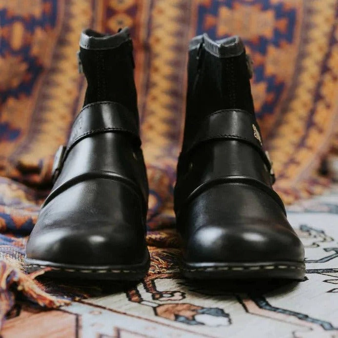 Masculine Heritage Buckle-Fastened Footwear and Mens Vintage Style Buckled Ankle Boots