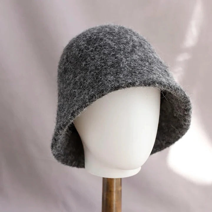 Female Cold-Season Fleece Cloche and Womens Winter Wool Bucket Hat