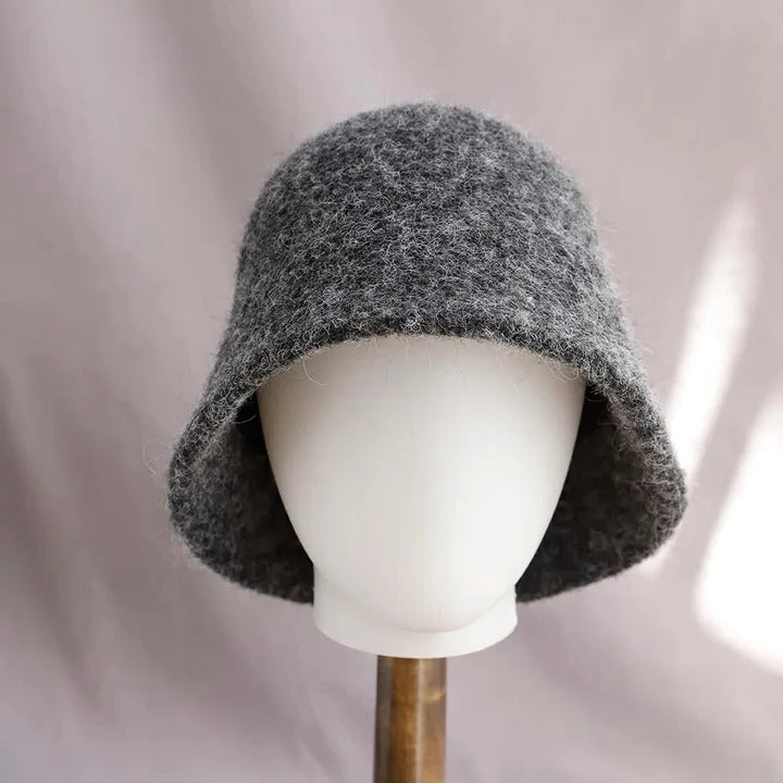 Female Cold-Season Fleece Cloche and Womens Winter Wool Bucket Hat
