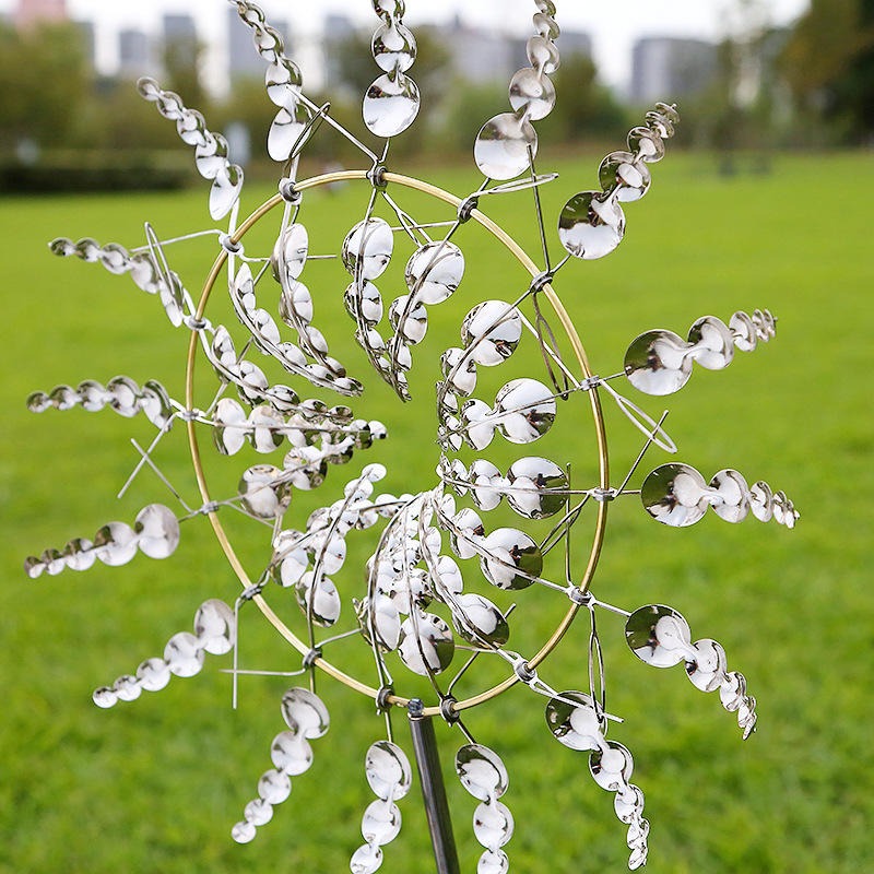 Decorative Metal Windmill with Spinning Garden Design