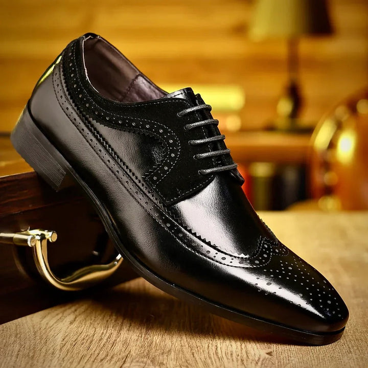Mens Wingtip Oxford Shoes with Glossy Finish