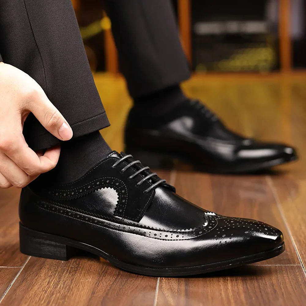 Mens Wingtip Oxford Shoes with Glossy Finish