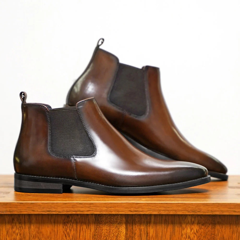 Mens Chelsea Boots with Elastic Panels and Almond Toe