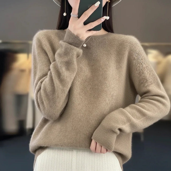Warm Cashmere Pullover with Crewneck for Women