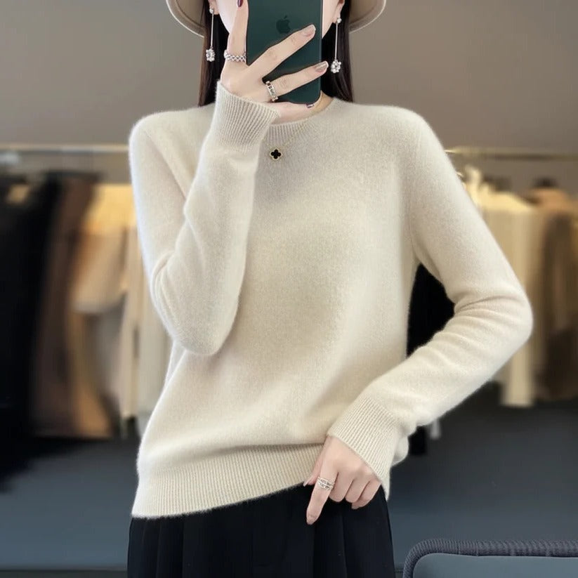 Warm Cashmere Pullover with Crewneck for Women