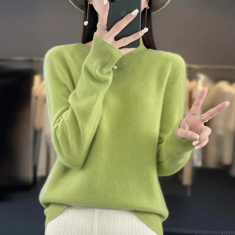 Warm Cashmere Pullover with Crewneck for Women