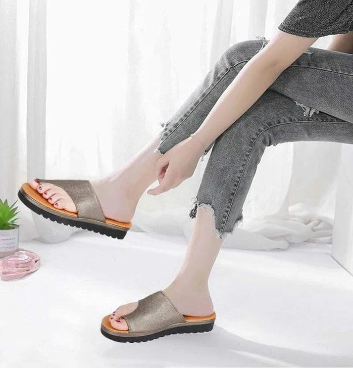 Suede Toe Loop Flat Sandals with Thick Platform Sole