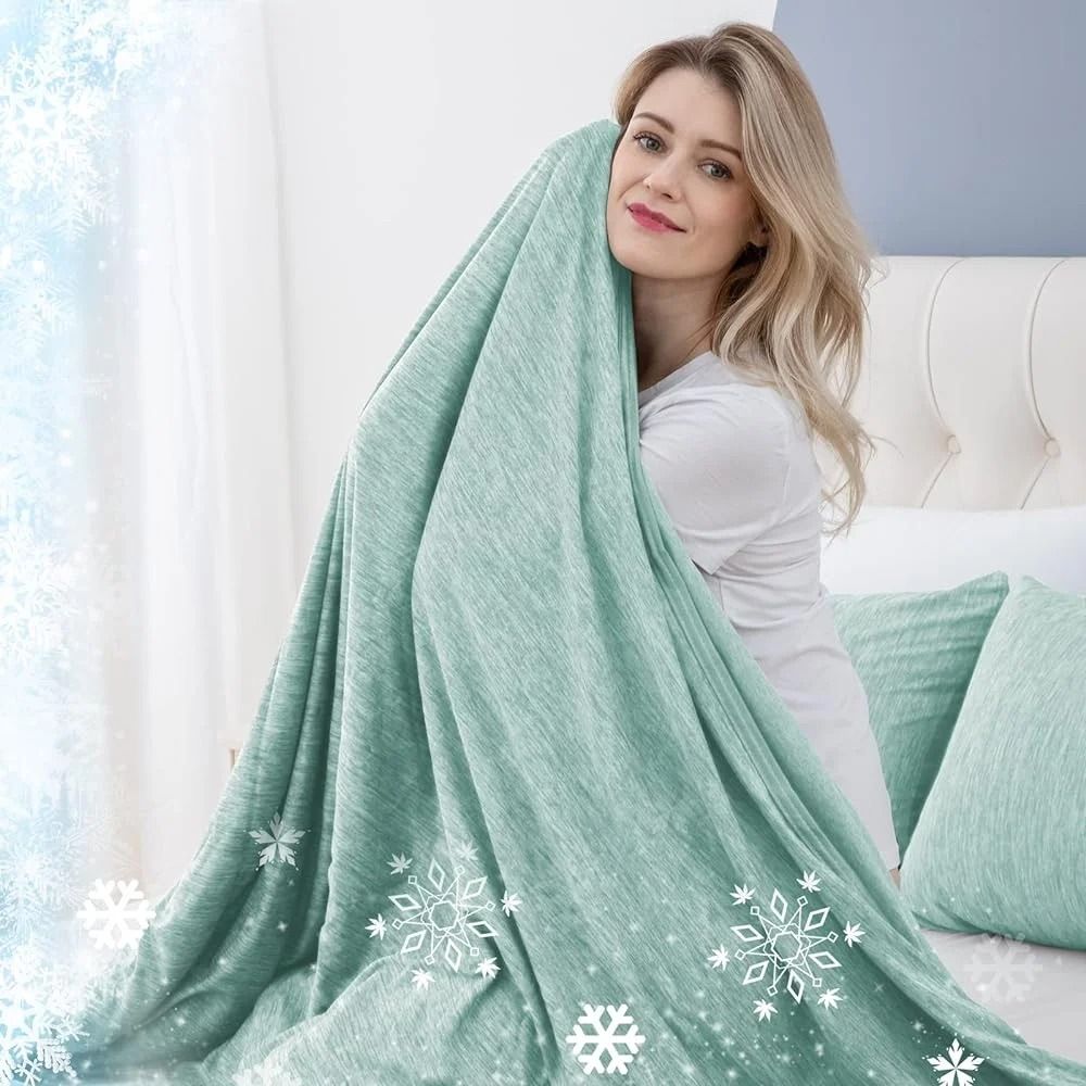 Cool-Touch Weighted Blanket with Breathable Fabric