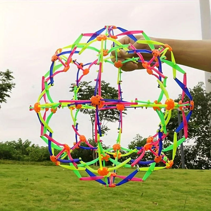 Expandable Breathing Sphere with Collapsible Lattice Design
